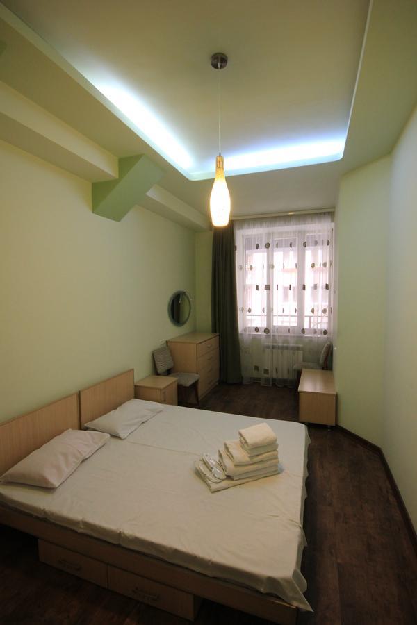 Rent Inn Yerevan On North Avenue מראה חיצוני תמונה